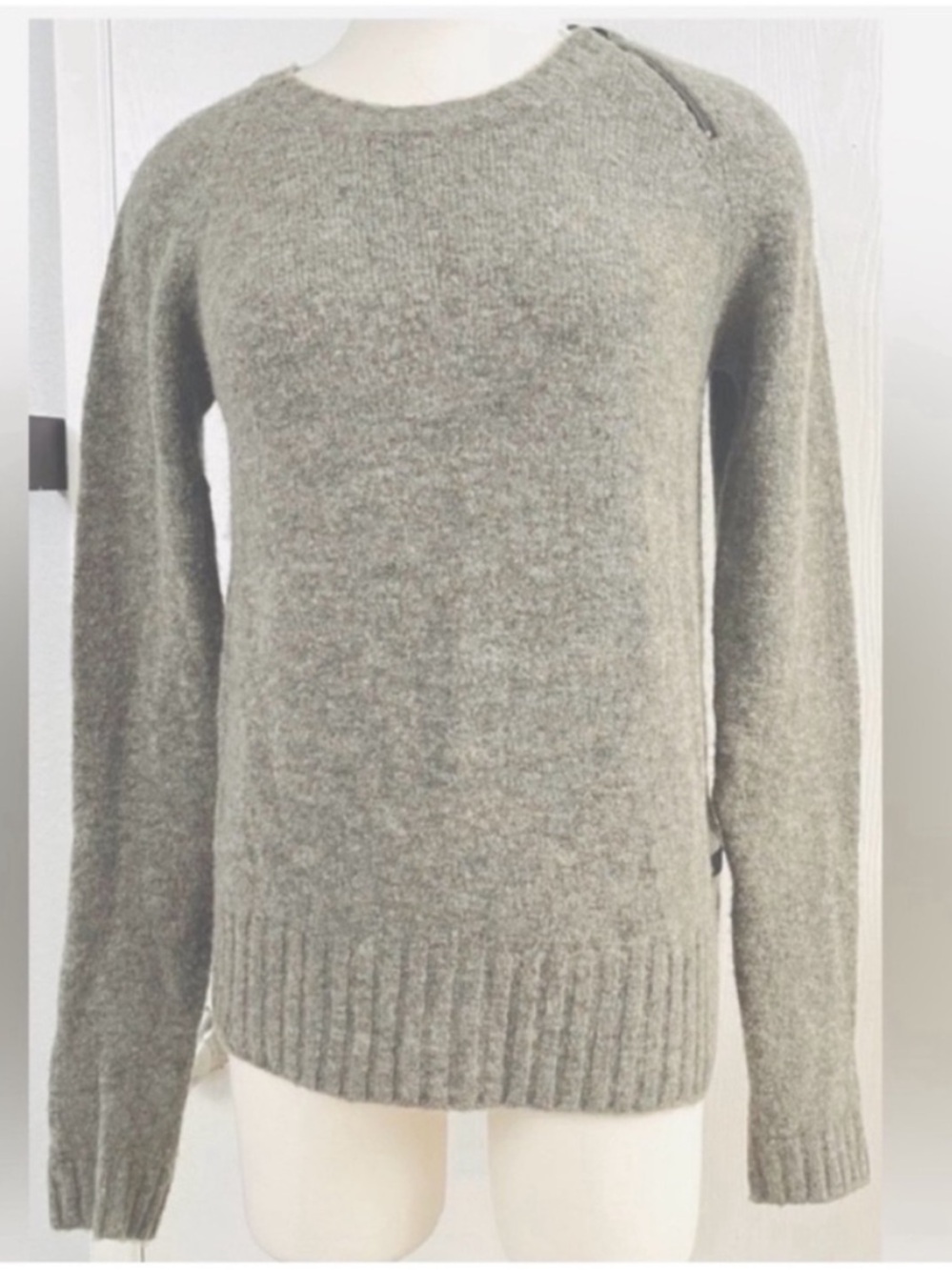 G-Star Raw Ribbed Knit Quilted Elbow Patches Sweater in Light Gray Size Small
